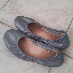 Tieks  6 gray leather ballet flats foldable